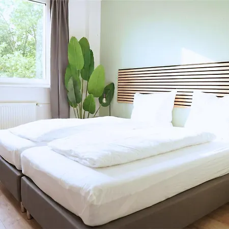 Apartment Havn - 5 Einzelbetten Boxspring, Kueche, Wifi, Smart Tv, Balkon, 24h Check-in Halle (Saale)