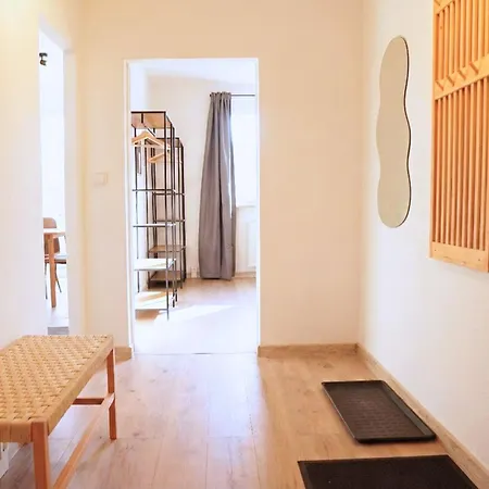 Havn In Halle - 2br, Wifi, Smart Tv, Balkony, Free Parking *