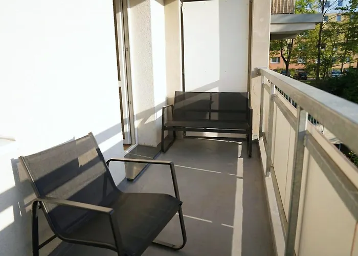 Havn In Halle - 2br, Wifi, Smart Tv, Balkony, Free Parking Apartment